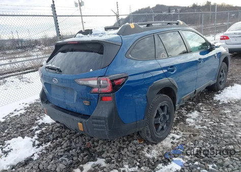 2023 Subaru Outback Wilderness z USA, uszkodzony, nr VIN 4S4BTGUD3P3165793